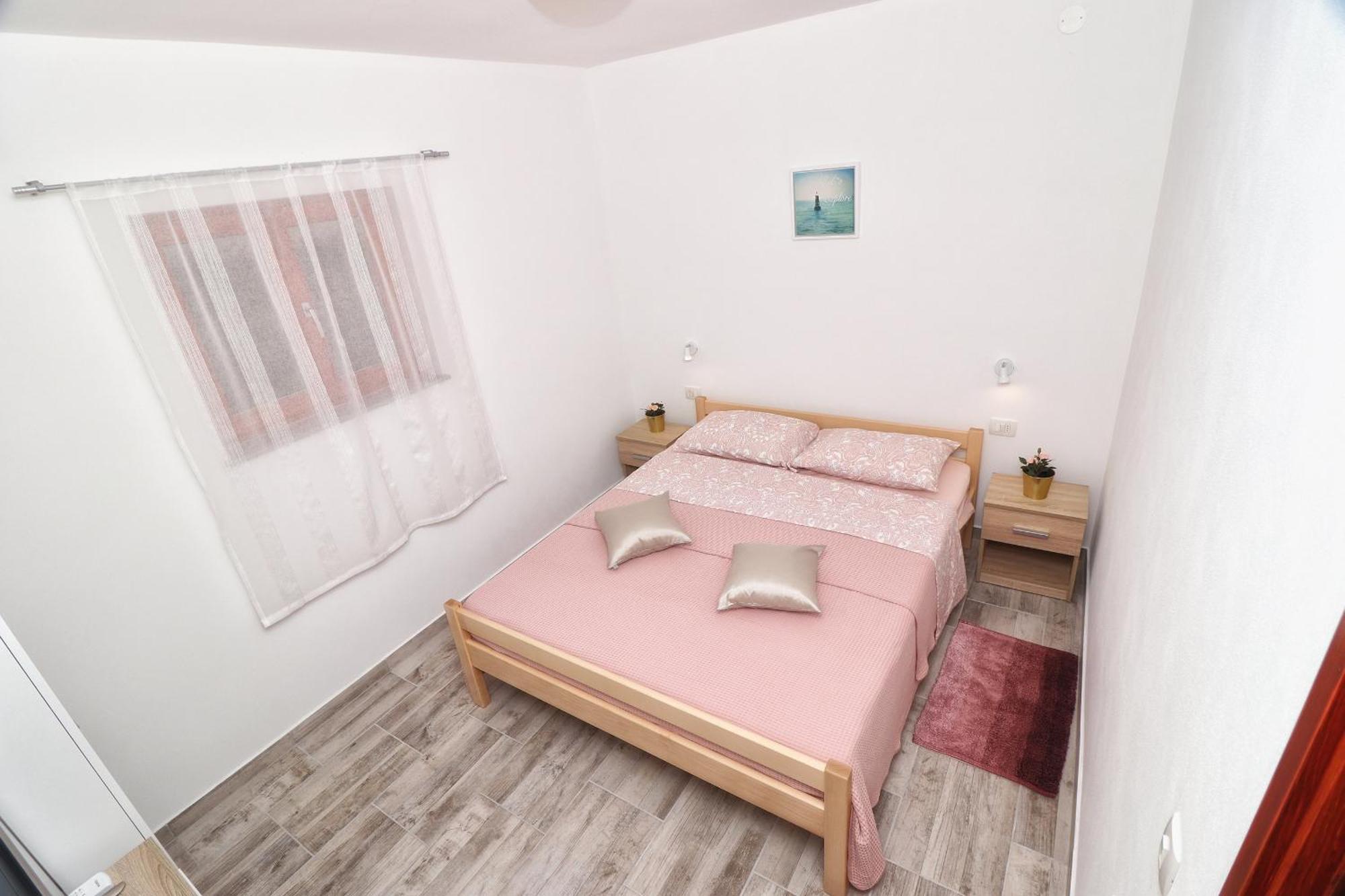 Studio Apartman Edy 3 PUY Eksteriør bilde